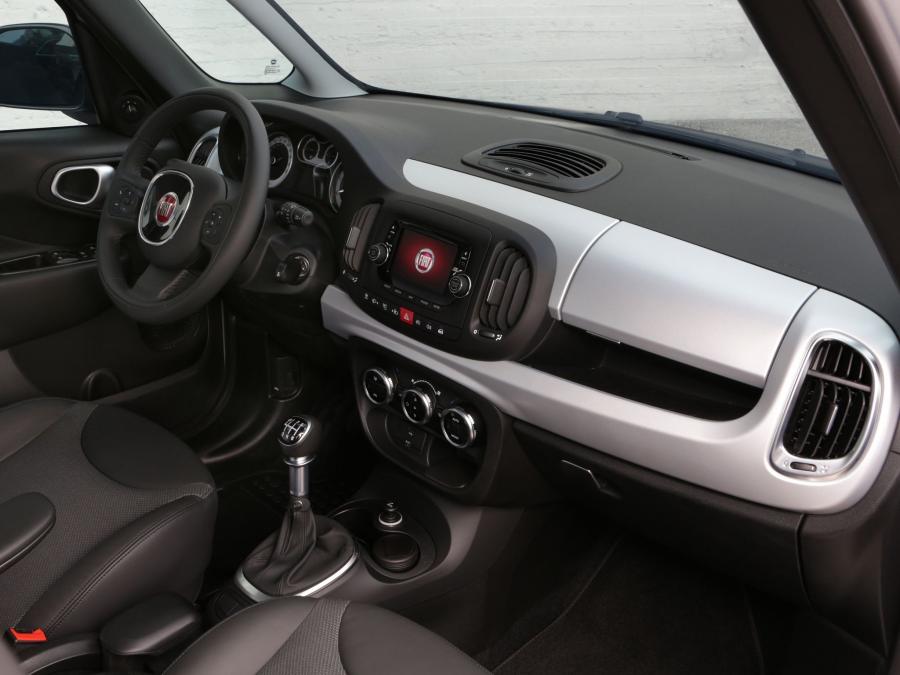  Fiat 500L Beats Edition 2014 года  (фото 4 из 86)